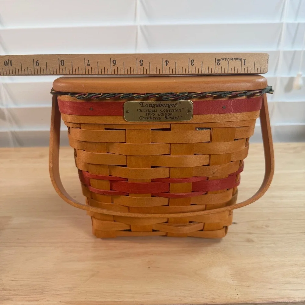 VTG Longaberger Woodcrafts Christmas Collection 1995 Edition Cranberry Basket